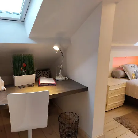 A L'inattendue Nocleg ze śniadaniem 4*